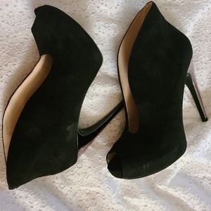 Guess Black Suede Size 8 Peeptoe Pumps